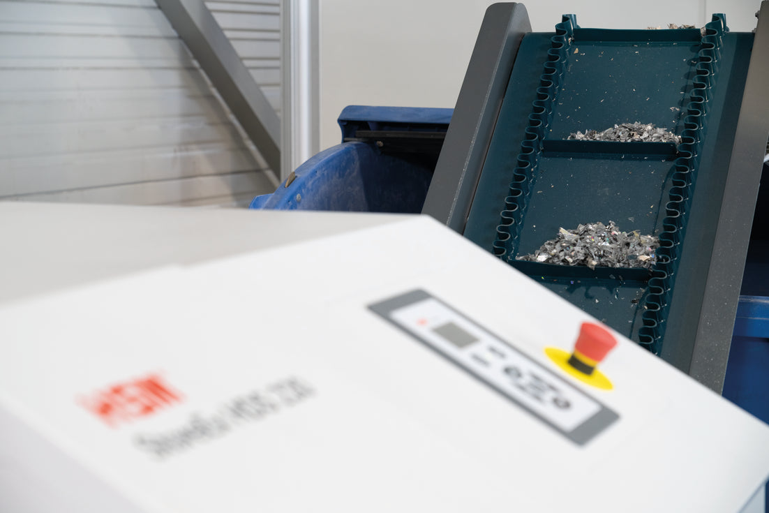 HSM StoreEx HDS 230 Single-Stage Hard Drive Shredder & Multimedia Shredder with Conveyor, 1778124F